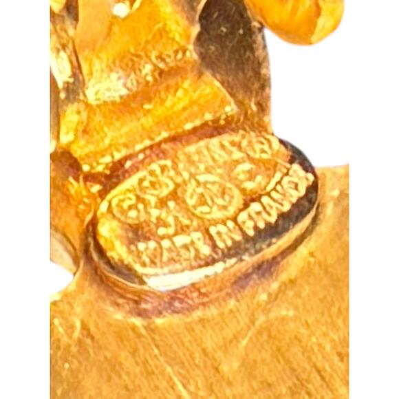 Chanel Gold Plated Clover Clip on Earrings Crystal accents vintage - Picture 5 of 10